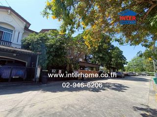 For sale 3 bedrooms townhouse in Suan Luang, Bangkok