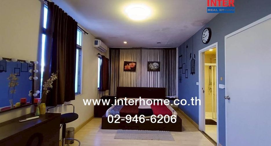Casa adosada en venta de 3 habitaciones en Suan Luang, Bangkok