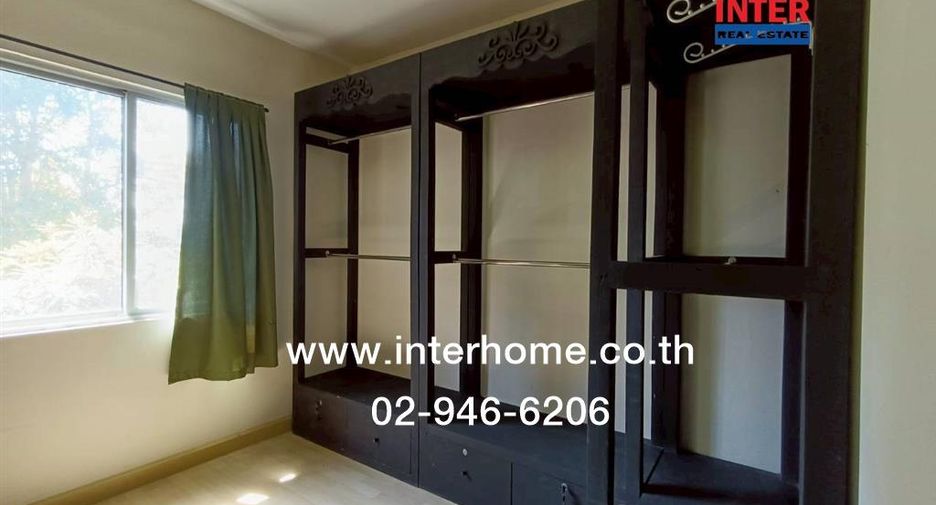 Casa adosada en venta de 3 habitaciones en Suan Luang, Bangkok