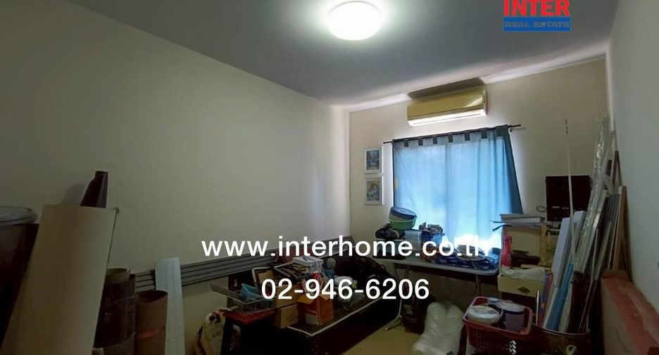 Casa adosada en venta de 3 habitaciones en Suan Luang, Bangkok
