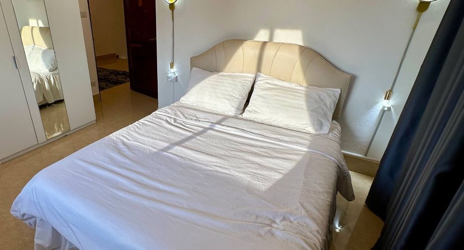 À louer 4 chambres villa à Bang Lamung, Chonburi