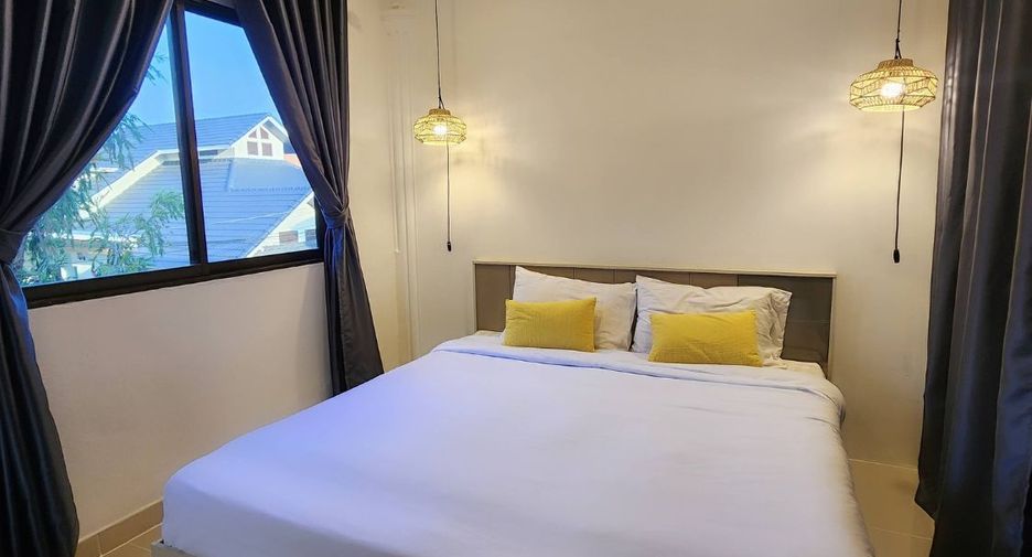 À louer 4 chambres villa à Bang Lamung, Chonburi