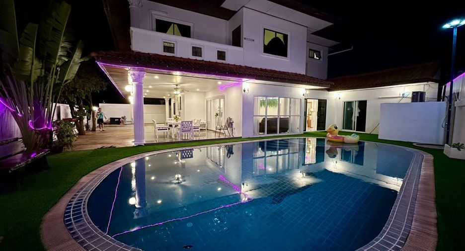 À louer 4 chambres villa à Bang Lamung, Chonburi