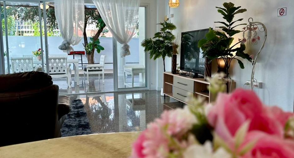 À louer 4 chambres villa à Bang Lamung, Chonburi