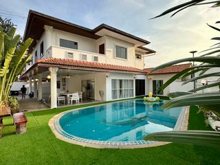 出租 4 卧室 别墅 在 Bang Lamung, Chon Buri