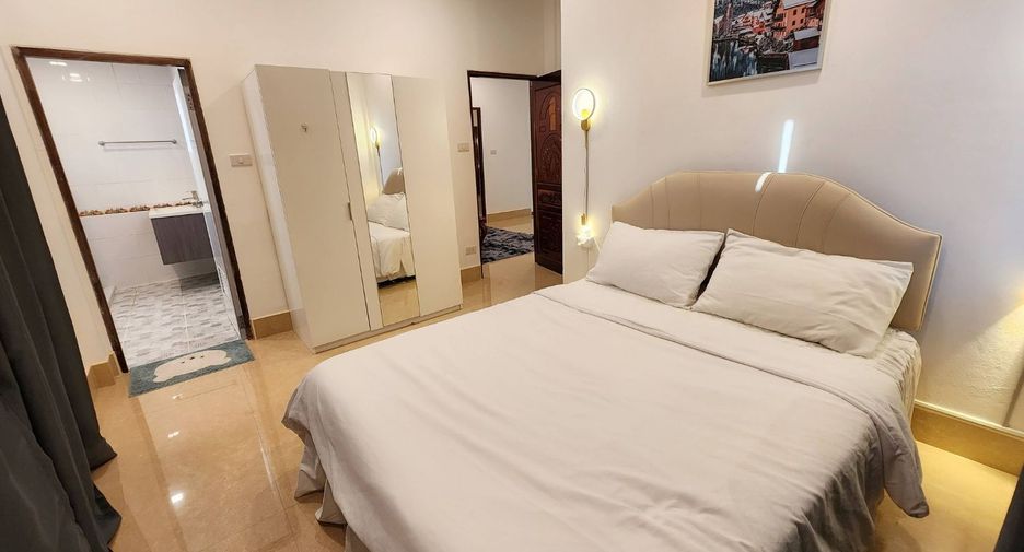 À louer 4 chambres villa à Bang Lamung, Chonburi