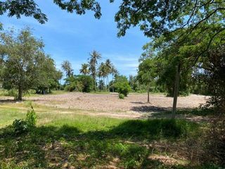 Terreno en venta en Kui Buri, Prachuap Khiri Khan