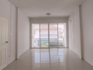Casa en venta de 1 habitaciones en Khlong Lan, Kamphaeng Phet