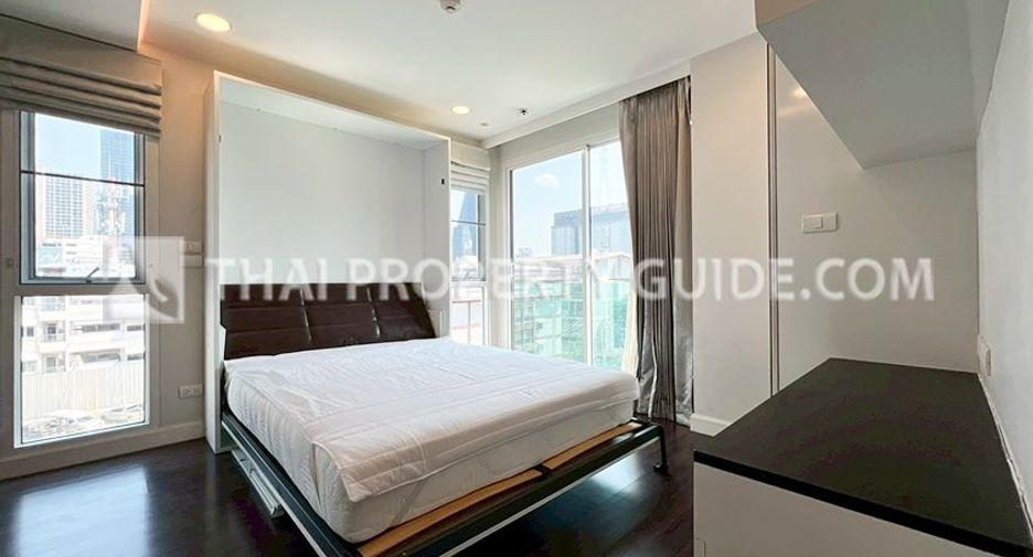 For rent 3 bedrooms apartment in Khlong Toei, Bangkok