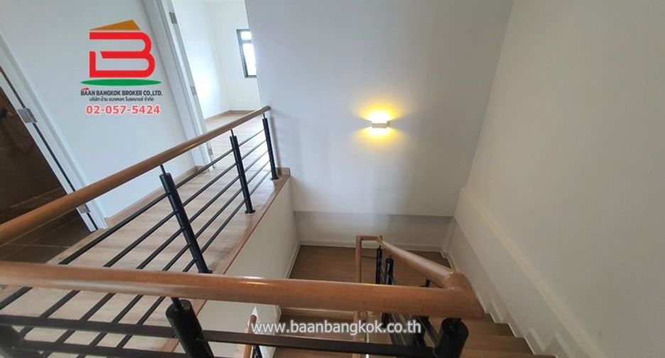 For rent and for sale 3 bedrooms townhouse in Nong Khaem, Bangkok