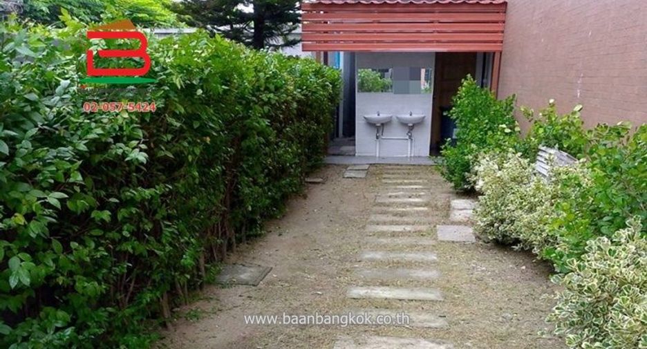 For rent and for sale 3 bedrooms townhouse in Nong Khaem, Bangkok