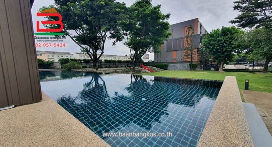 For rent and for sale 3 bedrooms townhouse in Nong Khaem, Bangkok