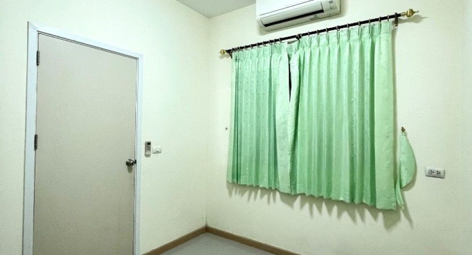 Casa adosada en venta de 4 habitaciones en Mueang Nonthaburi, Nonthaburi