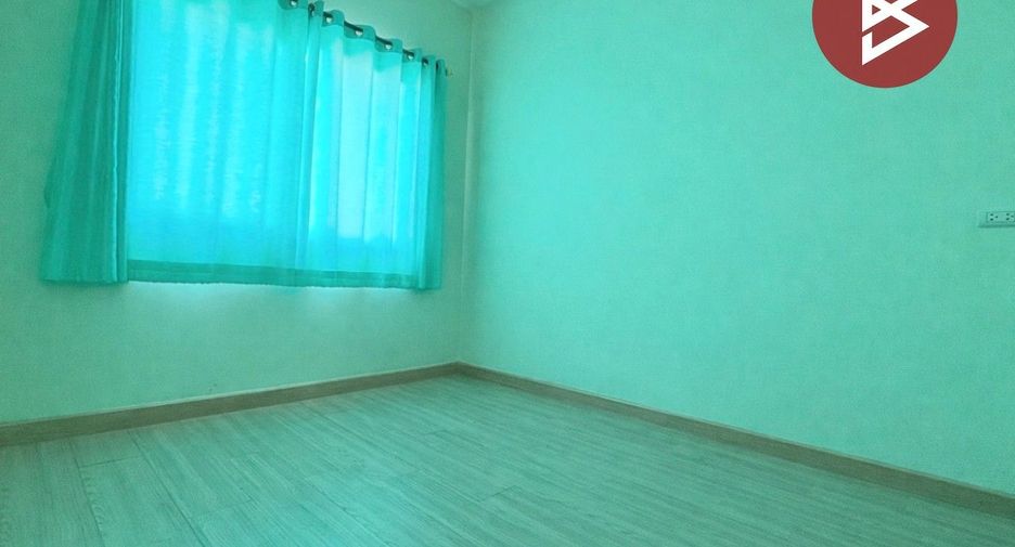 Casa adosada en venta de 4 habitaciones en Mueang Nonthaburi, Nonthaburi