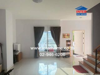 Casa adosada en venta de 3 habitaciones en Mueang Pathum Thani, Pathum Thani