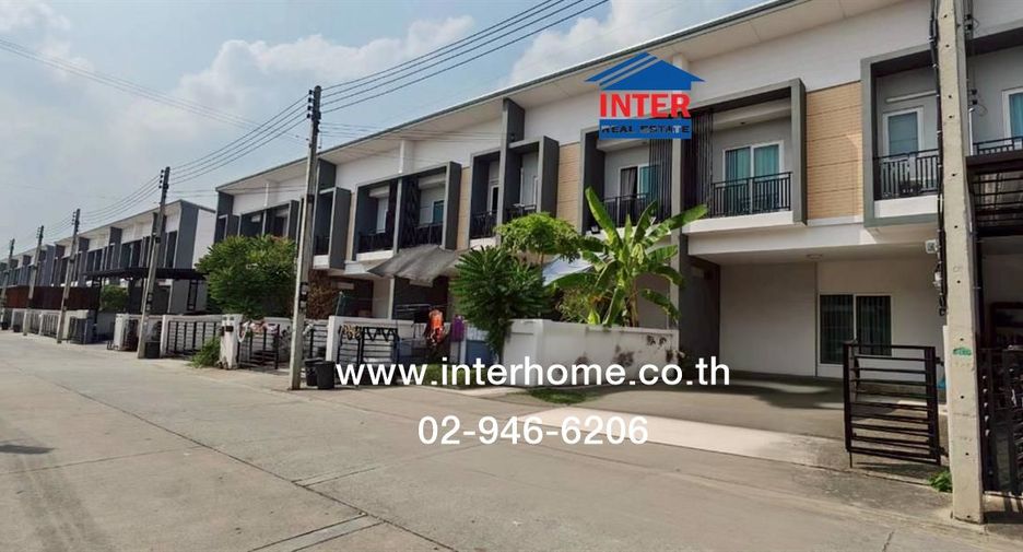 出售 3 卧室 联排别墅 在 Mueang Pathum Thani, Pathum Thani