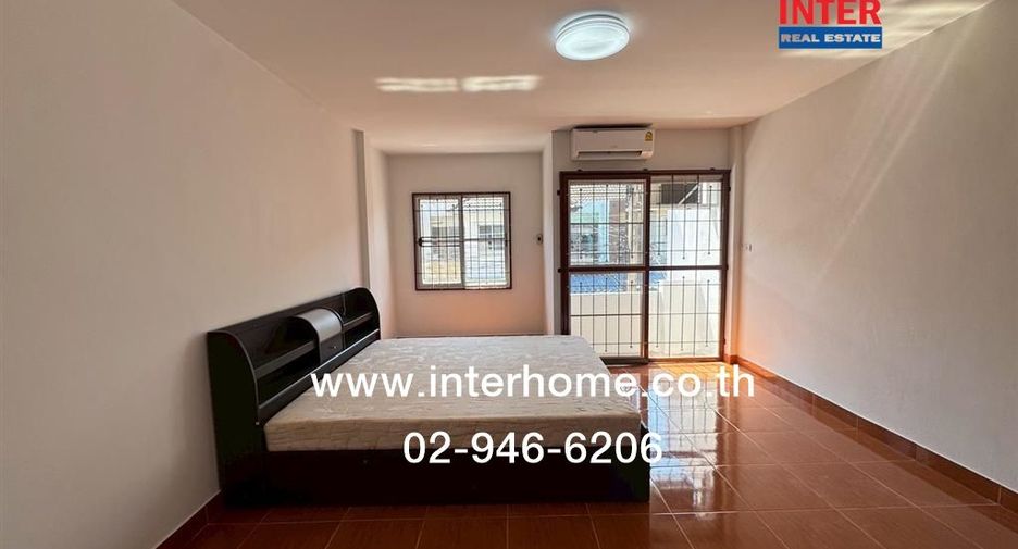 For sale 2 bedrooms townhouse in Sai Mai, Bangkok