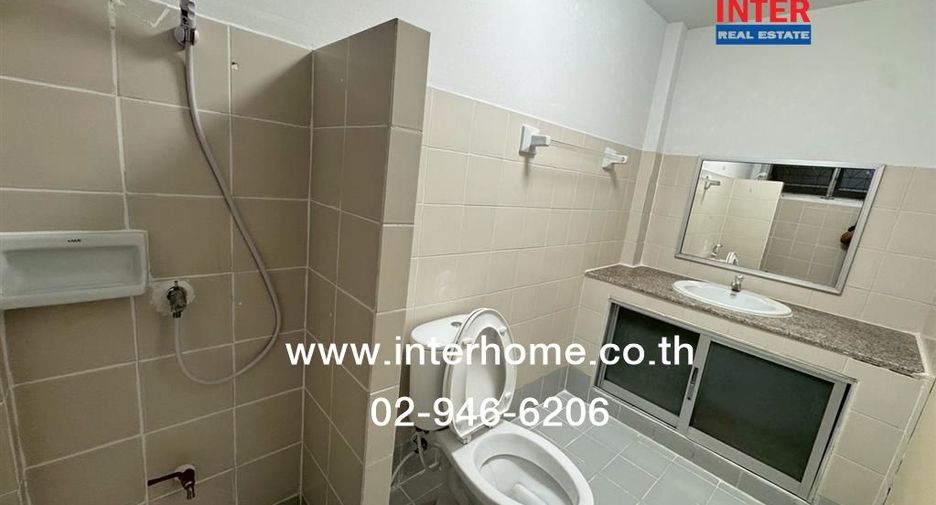For sale 2 bedrooms townhouse in Sai Mai, Bangkok