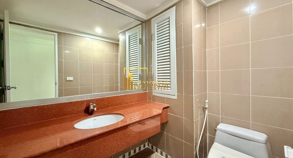 Apartamento en alquiler de 3 habitaciones en Watthana, Bangkok