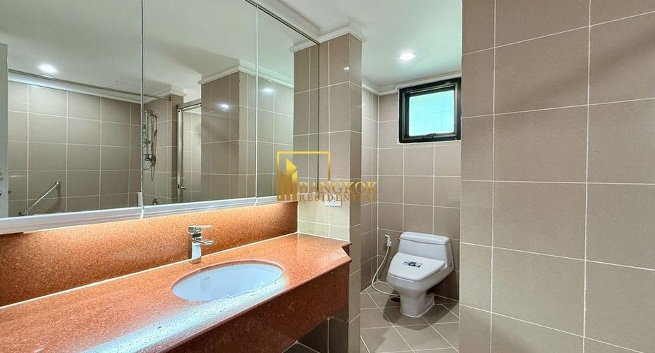 Apartamento en alquiler de 3 habitaciones en Watthana, Bangkok