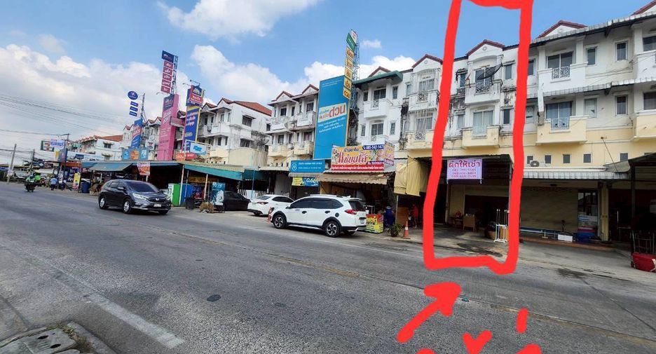 For rent and for sale 3 bedrooms retail Space in Khlong Sam Wa, Bangkok
