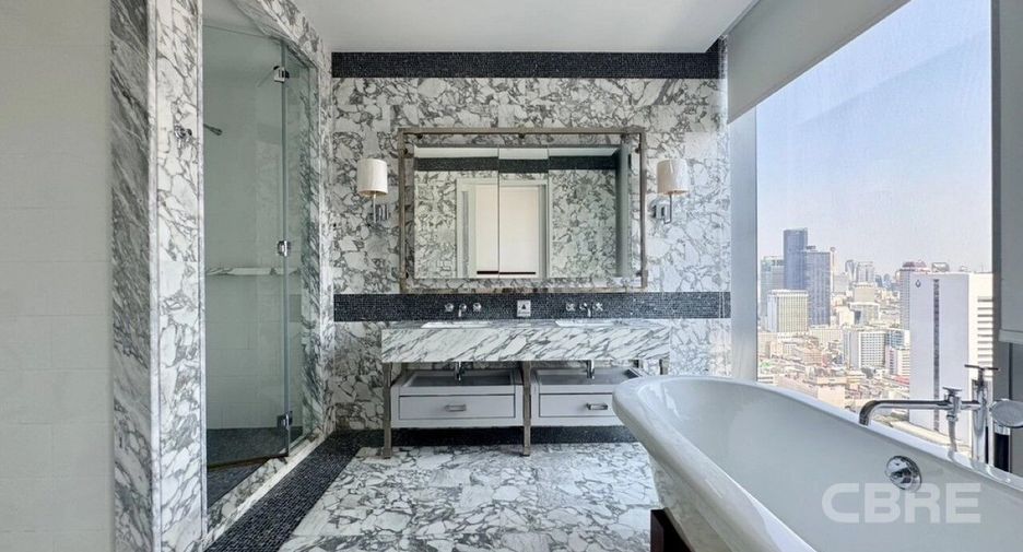 For sale 2 bedrooms condo in Sathon, Bangkok