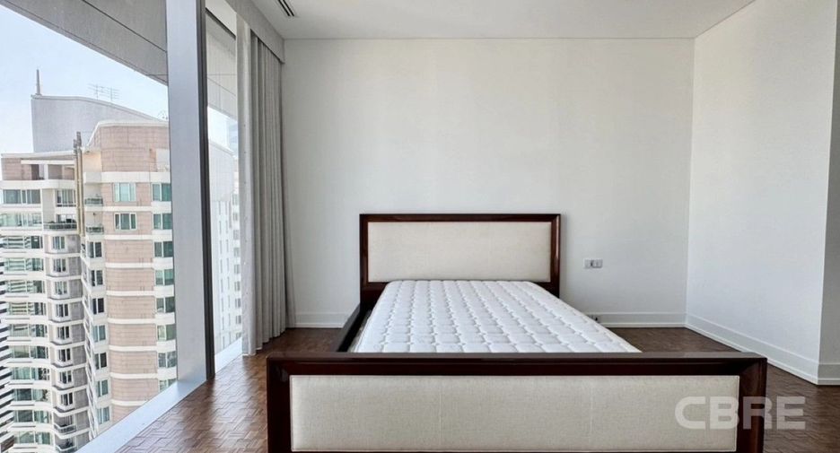 For sale 2 bedrooms condo in Sathon, Bangkok