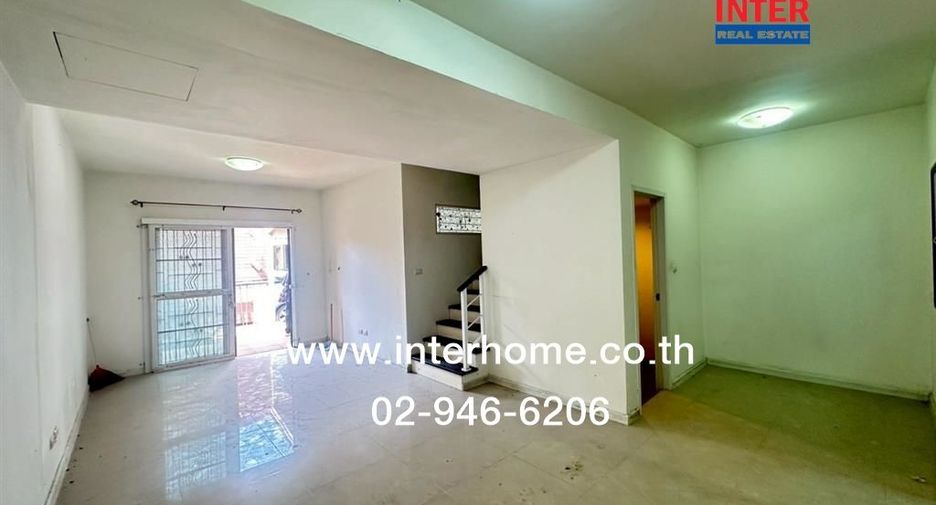 Reihenhaus zum Kauf mit 3 Zimmer in Lam Luk Ka, Pathum Thani