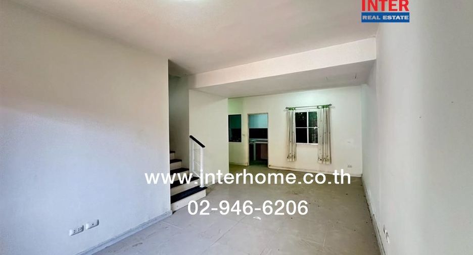 Reihenhaus zum Kauf mit 3 Zimmer in Lam Luk Ka, Pathum Thani