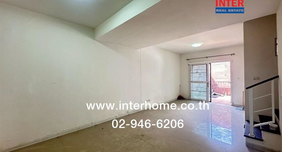 Reihenhaus zum Kauf mit 3 Zimmer in Lam Luk Ka, Pathum Thani