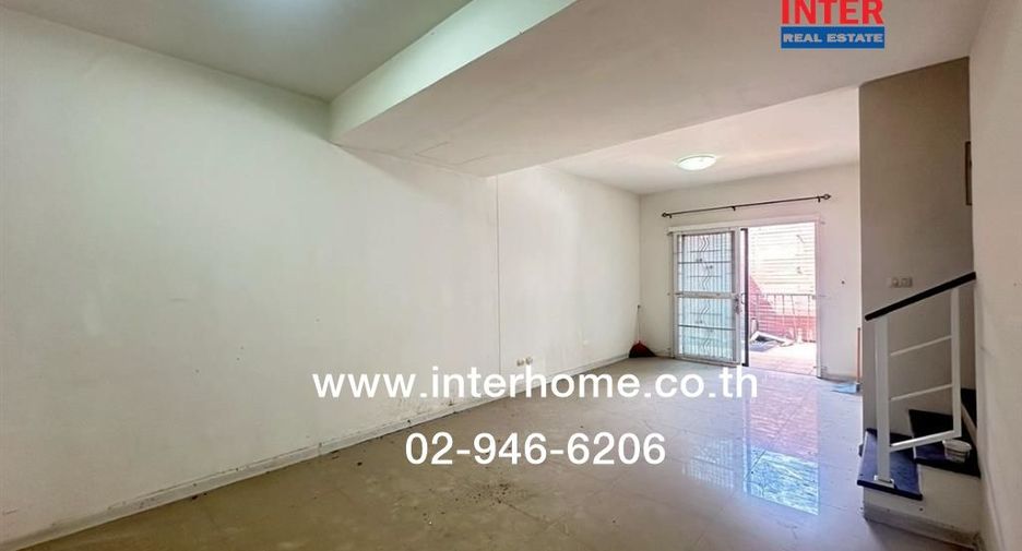Reihenhaus zum Kauf mit 3 Zimmer in Lam Luk Ka, Pathum Thani