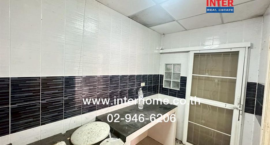 Reihenhaus zum Kauf mit 3 Zimmer in Lam Luk Ka, Pathum Thani
