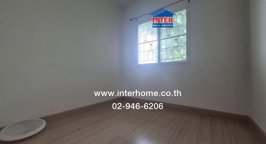 Reihenhaus zum Kauf mit 3 Zimmer in Lam Luk Ka, Pathum Thani