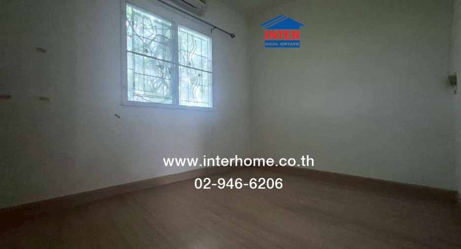 Reihenhaus zum Kauf mit 3 Zimmer in Lam Luk Ka, Pathum Thani
