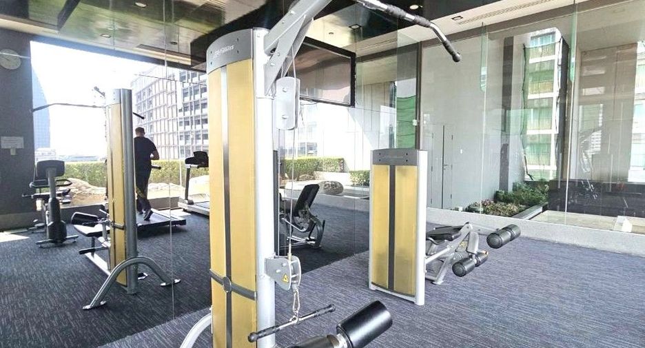 For sale 1 bed condo in Khlong Toei, Bangkok
