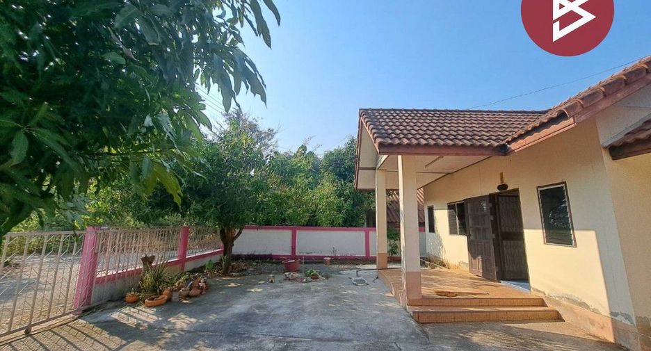 For sale 2 bedrooms house in Mueang Nakhon Sawan, Nakhon Sawan