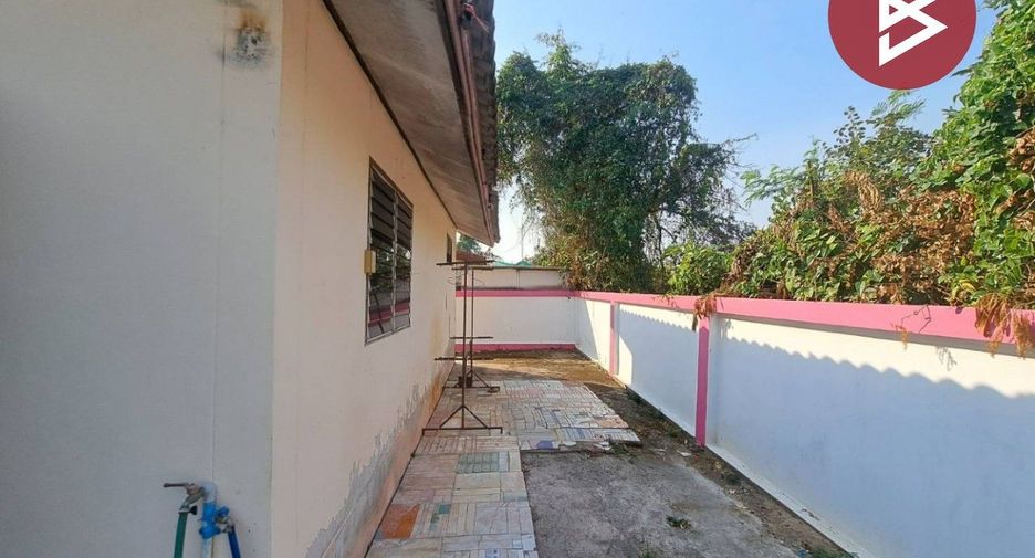 For sale 2 bedrooms house in Mueang Nakhon Sawan, Nakhon Sawan