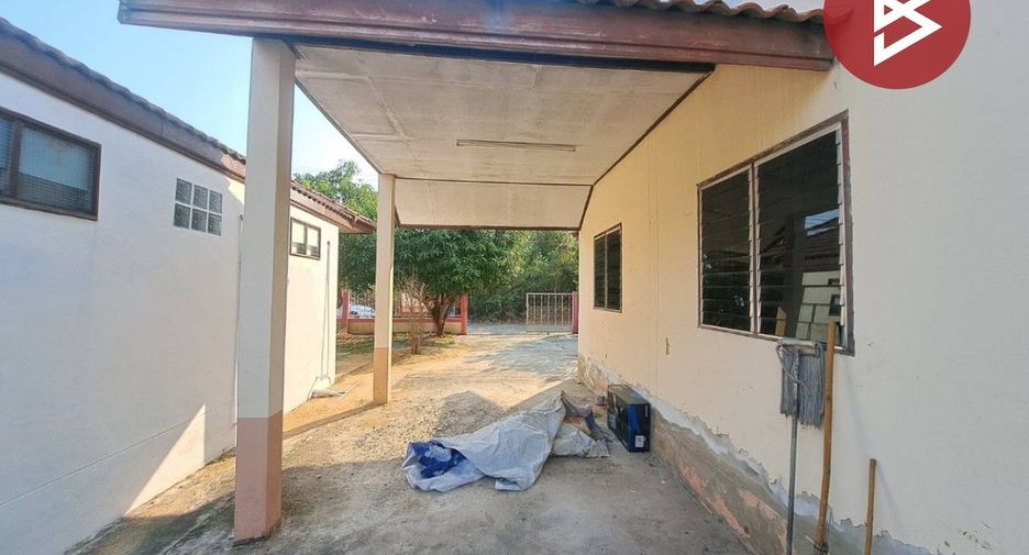 For sale 2 bedrooms house in Mueang Nakhon Sawan, Nakhon Sawan