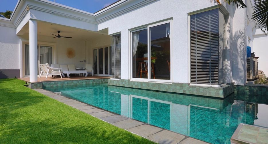 Casa en alquiler y en venta de 3 habitaciones en Bang Lamung, Chonburi