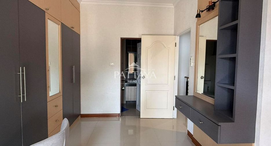 For sale 2 ベッドルーム house in Bang Lamung, Chonburi