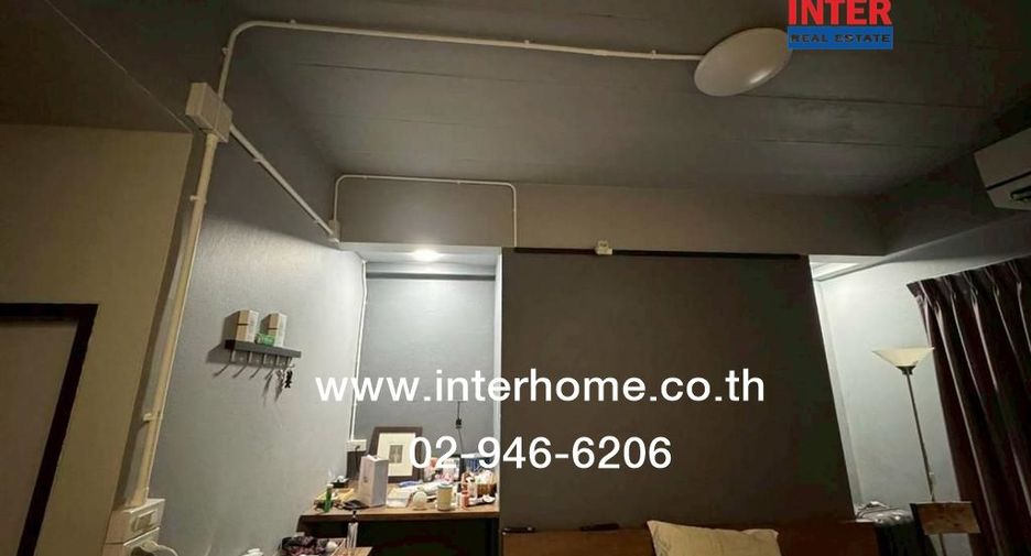 For sale 2 bedrooms retail Space in Thawi Watthana, Bangkok