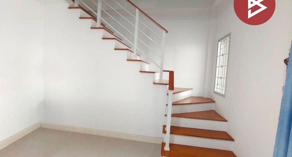 For sale 2 bedrooms townhouse in Mueang Nakhon Pathom, Nakhon Pathom