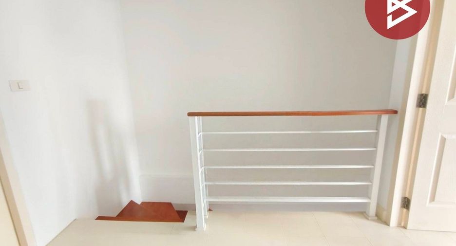 For sale 2 bedrooms townhouse in Mueang Nakhon Pathom, Nakhon Pathom