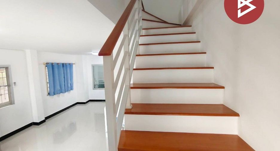 For sale 2 bedrooms townhouse in Mueang Nakhon Pathom, Nakhon Pathom