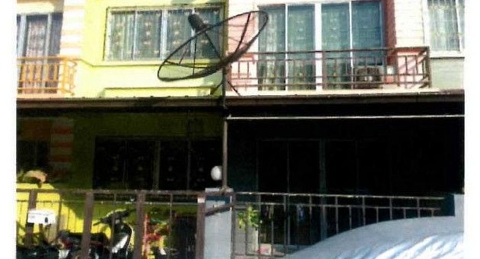 Casa adosada en venta de 1 habitaciones en Tha Takiap, Chachoengsao