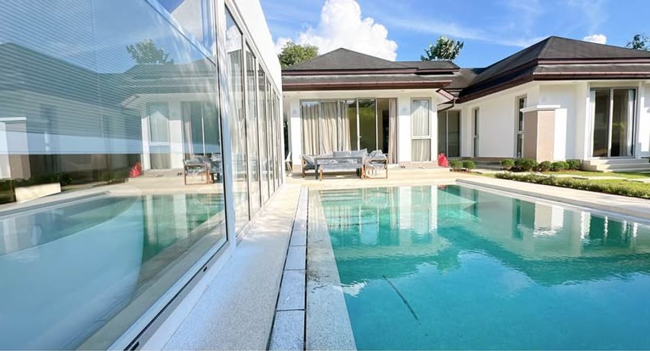 For rent 5 bedrooms villa in Thalang, Phuket