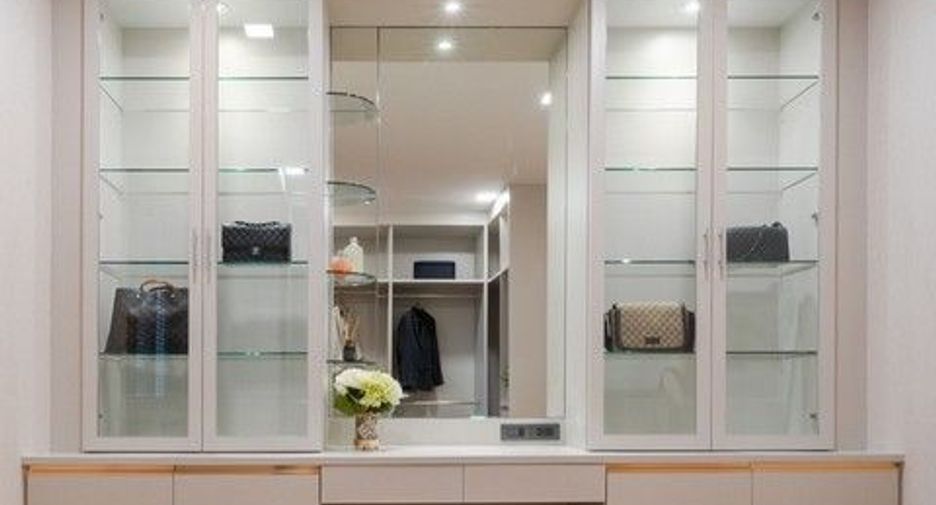For rent 1 bed office in Lat Phrao, Bangkok