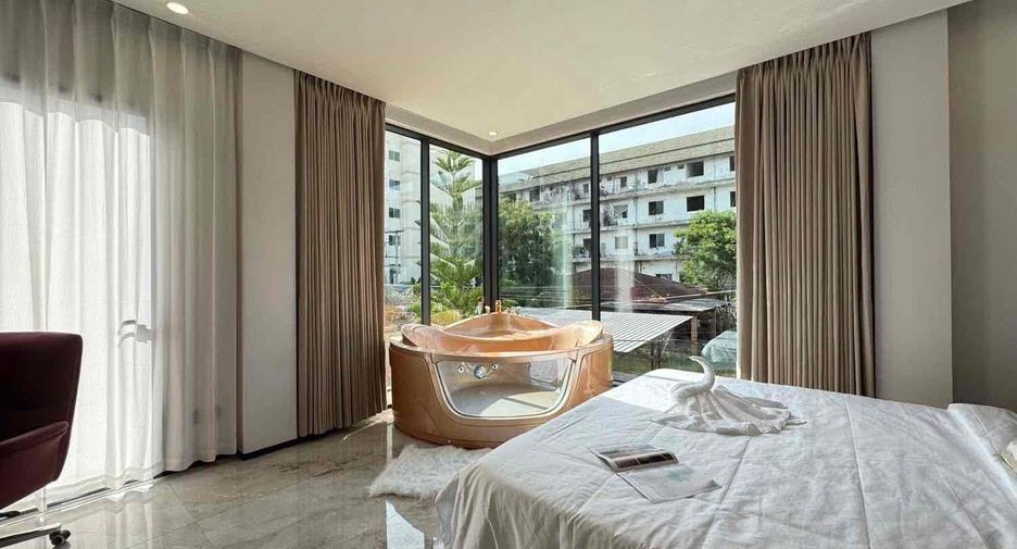Villa en venta de 5 habitaciones en Bang Lamung, Chonburi