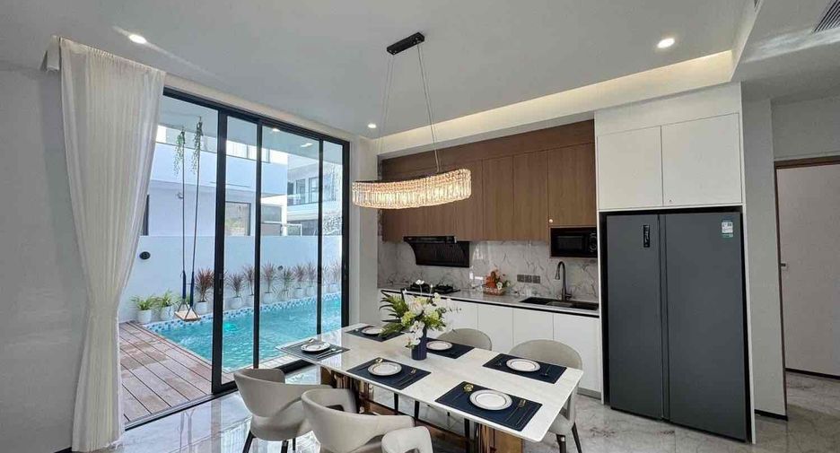 Villa en venta de 5 habitaciones en Bang Lamung, Chonburi