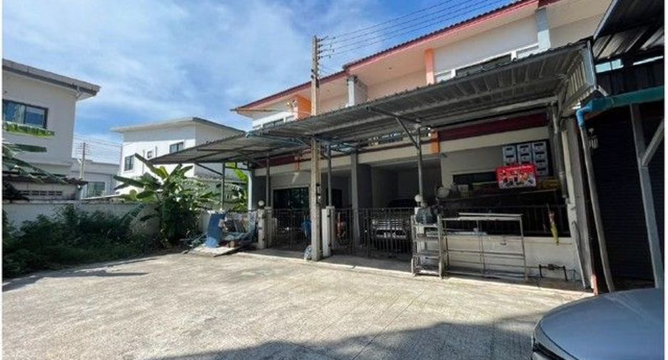 Reihenhaus zum Kauf mit 1 Zimmer in Tha Takiap, Chachoengsao